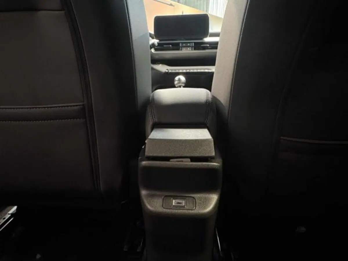 Jeep Avenger nuova a Vercelli (14)