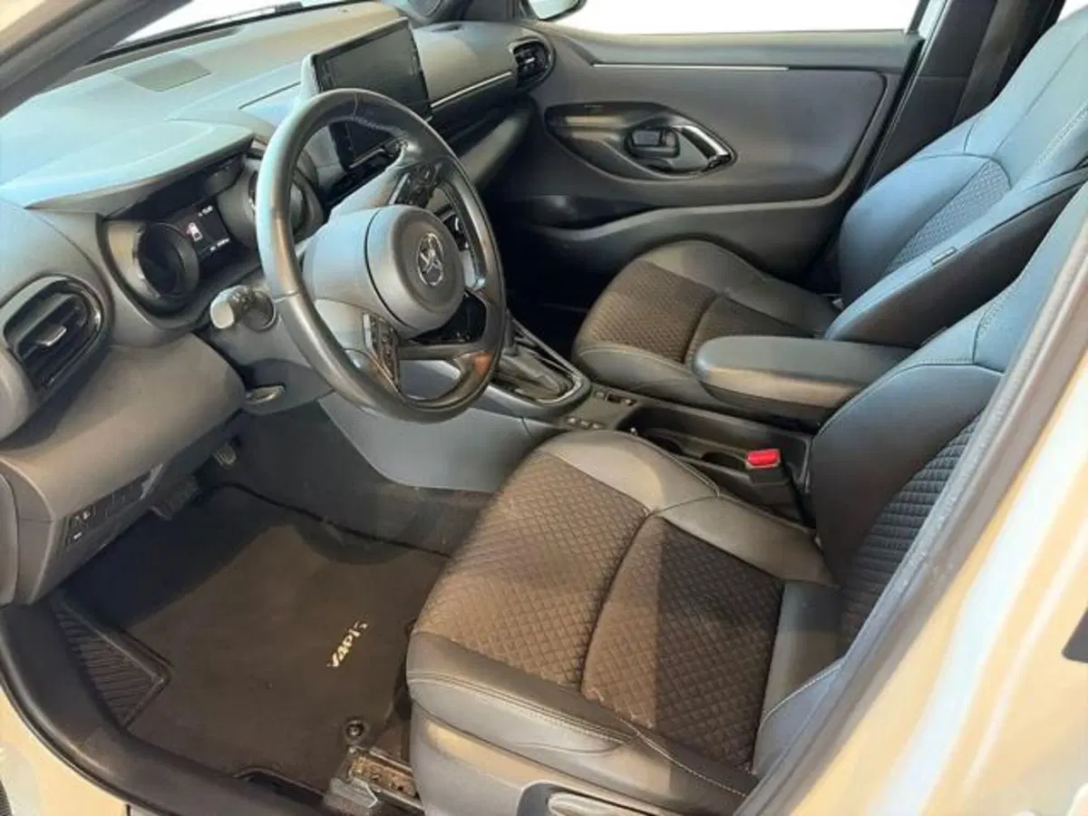 Toyota Yaris usata a Sassari (6)