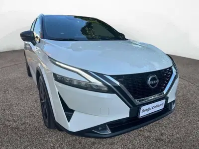 Nissan Qashqai 1.3 mhev N-Connecta 4wd 158cv xtronic del 2022 usata a Empoli