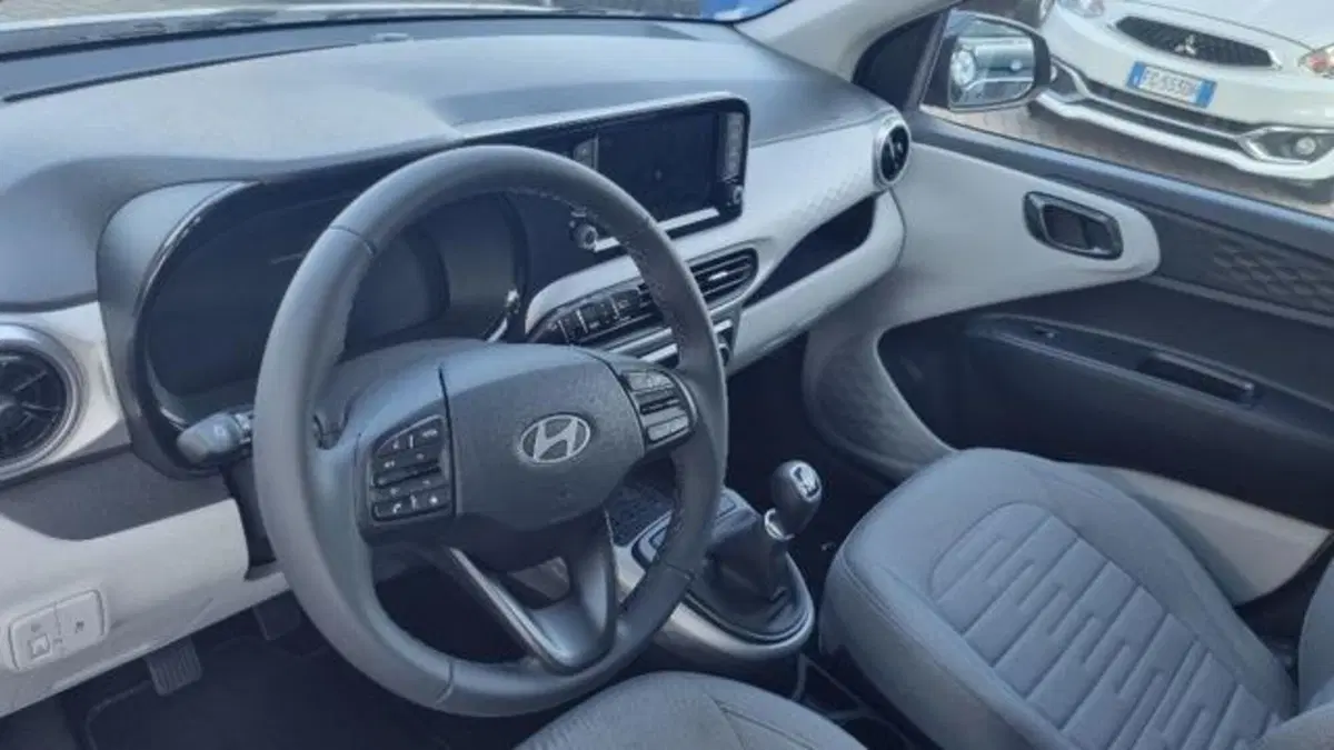 Hyundai i10 nuova a Savona (12)