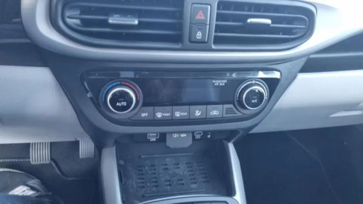 Hyundai i10 nuova a Savona (14)