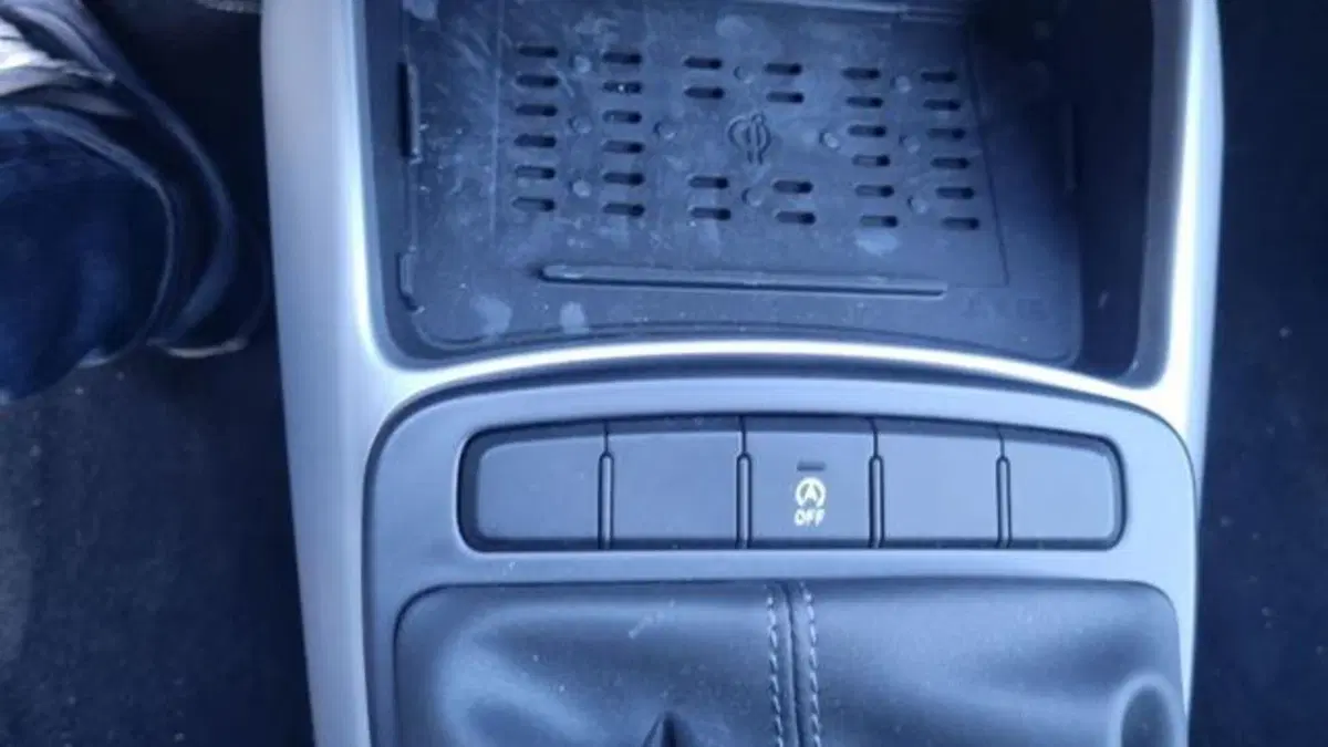 Hyundai i10 nuova a Savona (16)