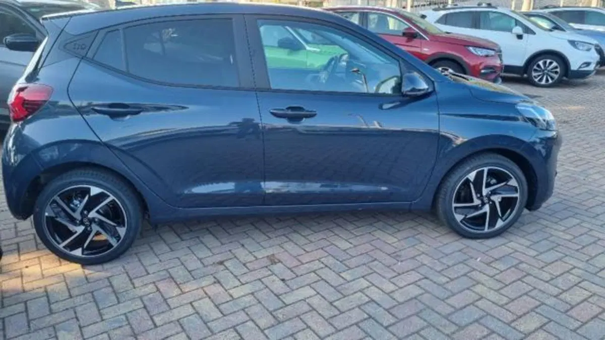 Hyundai i10 nuova a Savona (3)