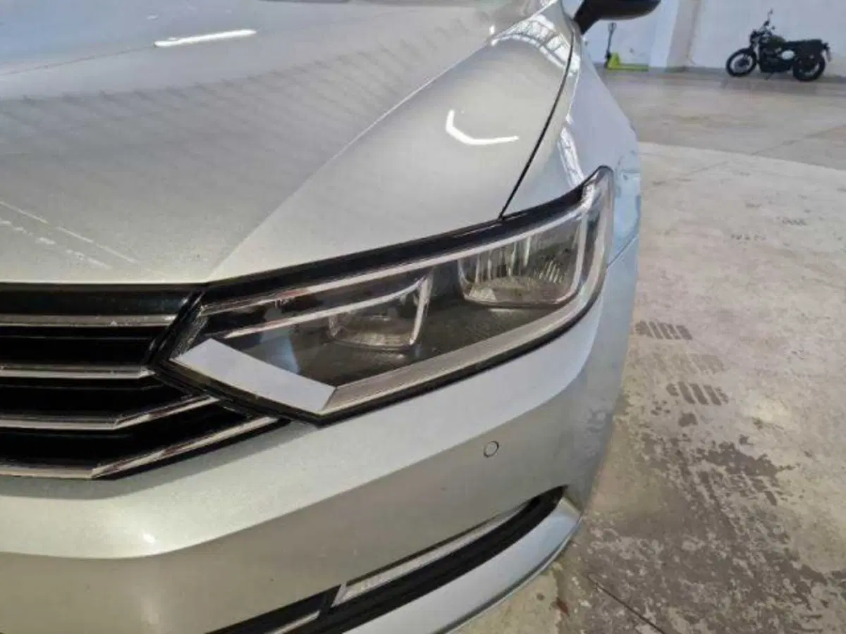 Volkswagen Passat Variant usata a Bologna (11)