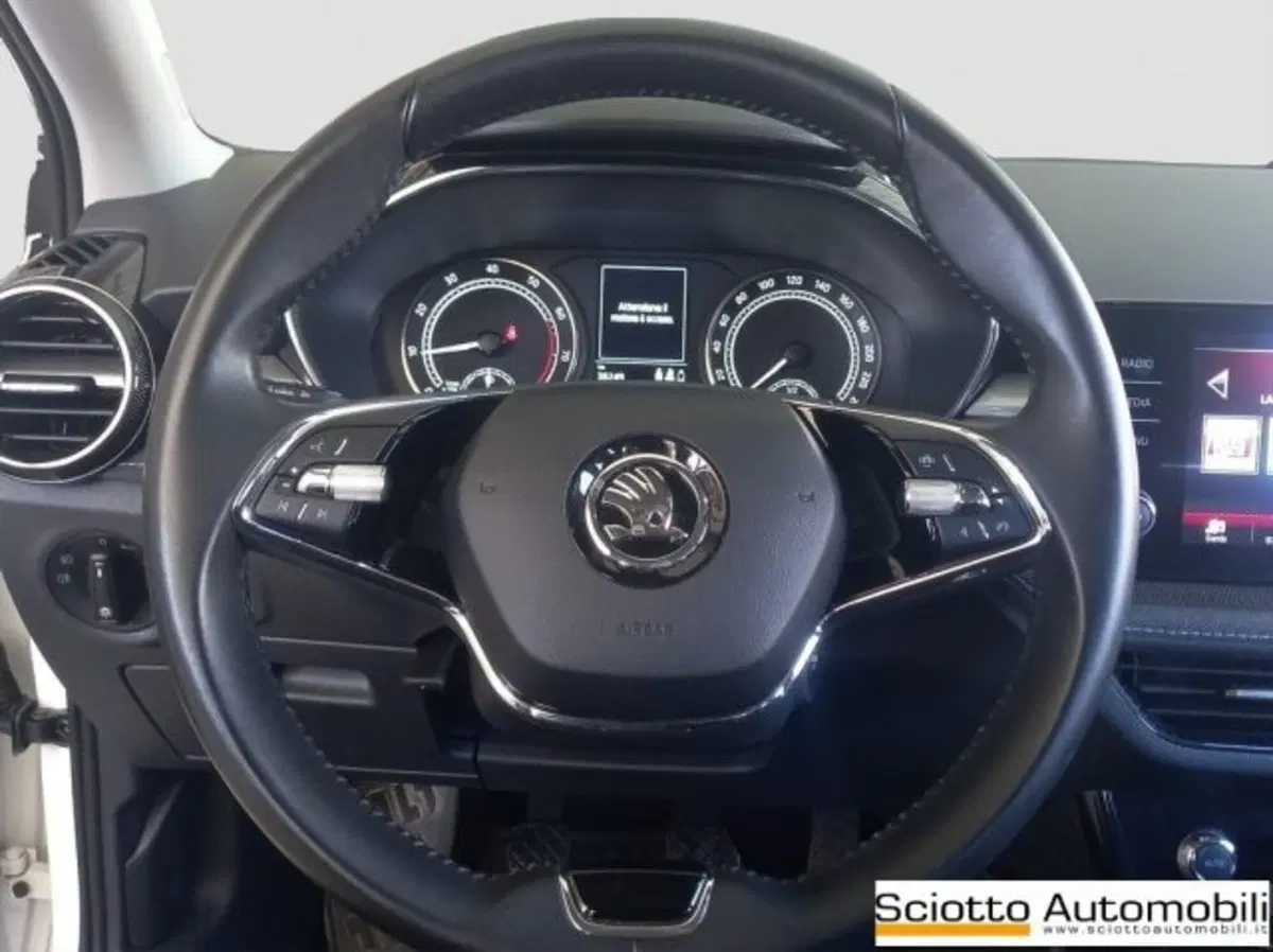 Skoda Fabia usata a Messina (10)