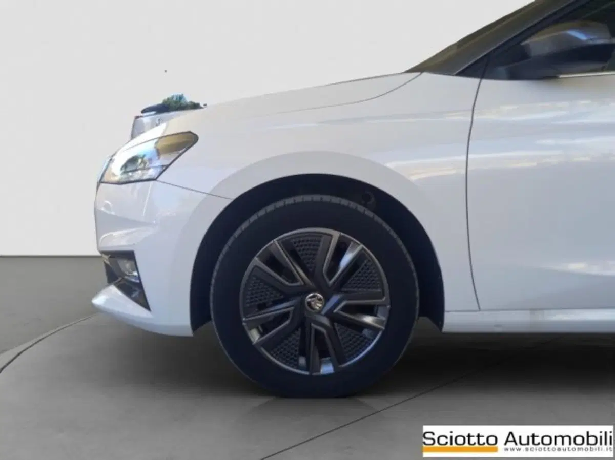 Skoda Fabia usata a Messina (19)