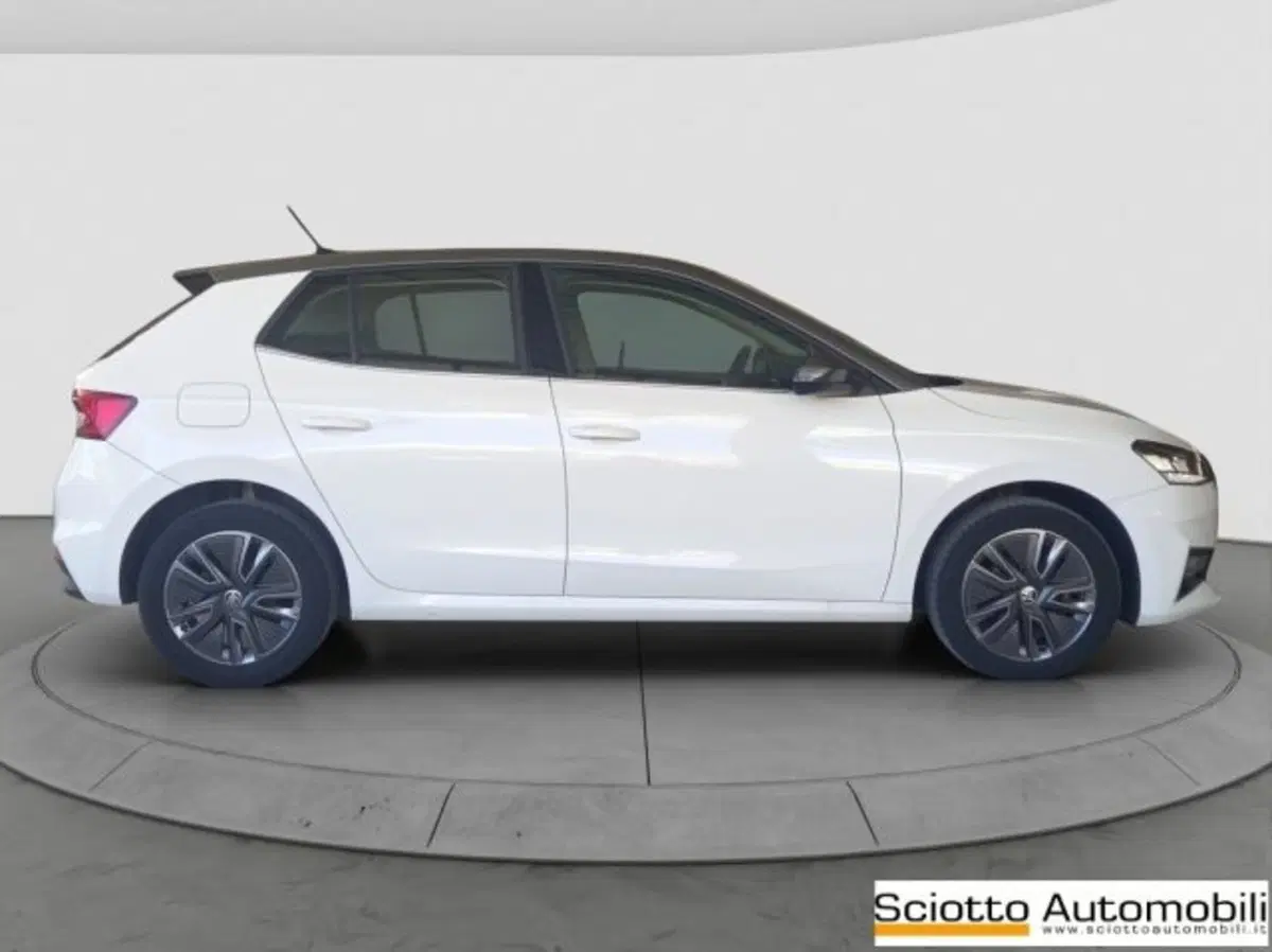 Skoda Fabia usata a Messina (7)