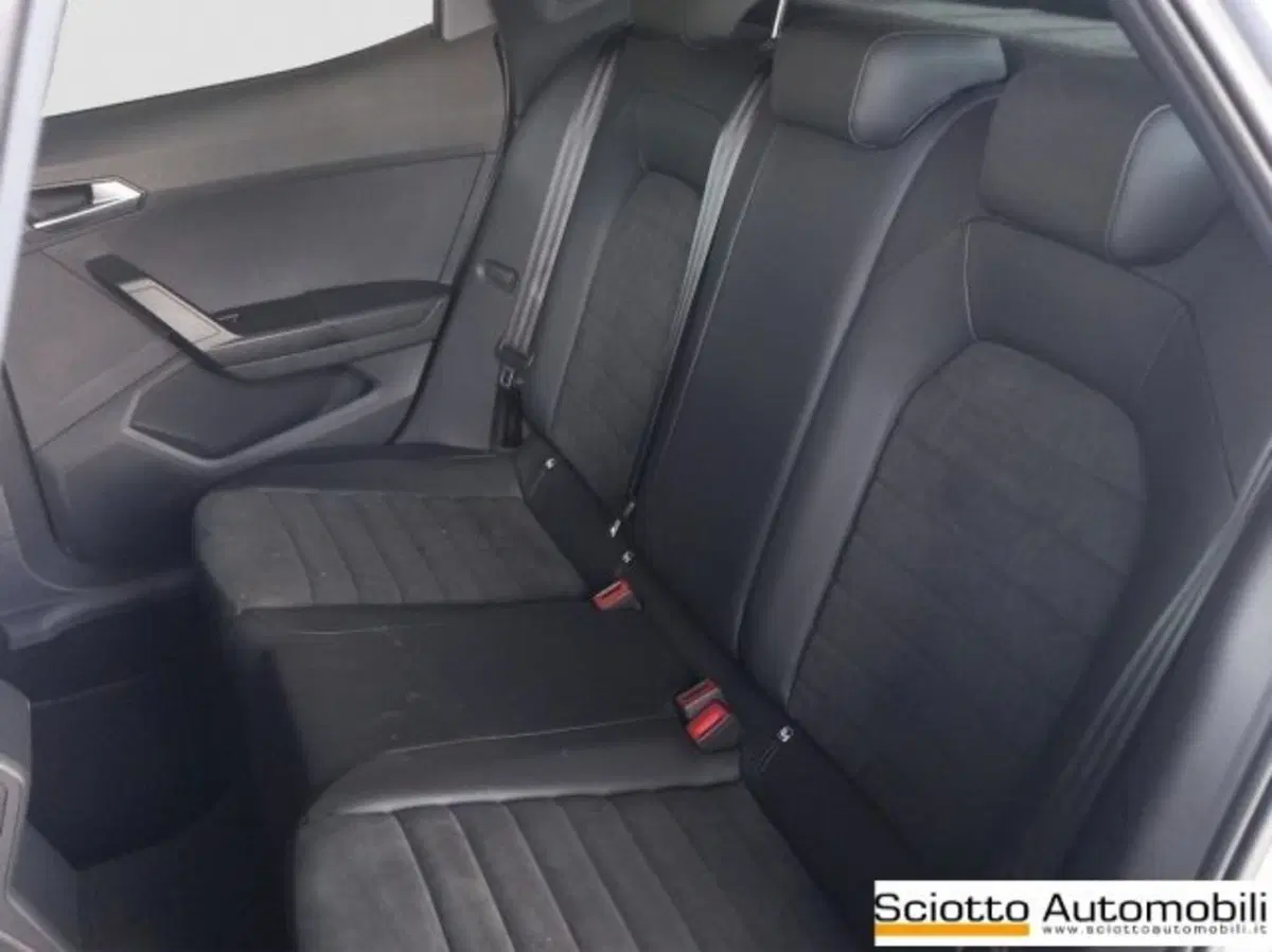 SEAT Arona usata a Messina (13)