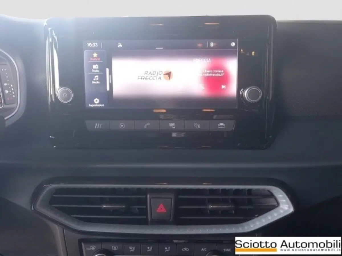 SEAT Arona usata a Messina (16)