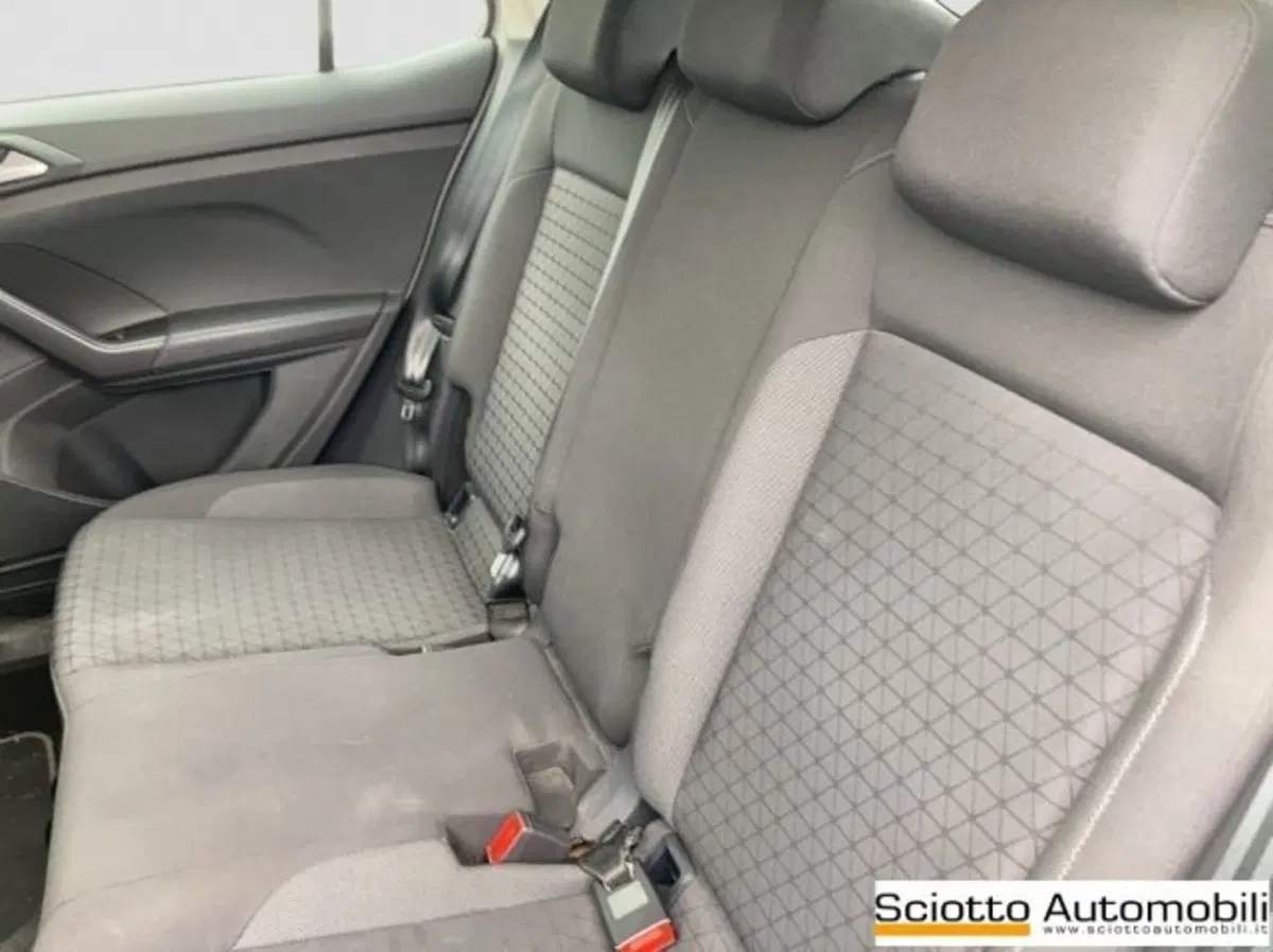 Volkswagen T-Cross usata a Messina (13)