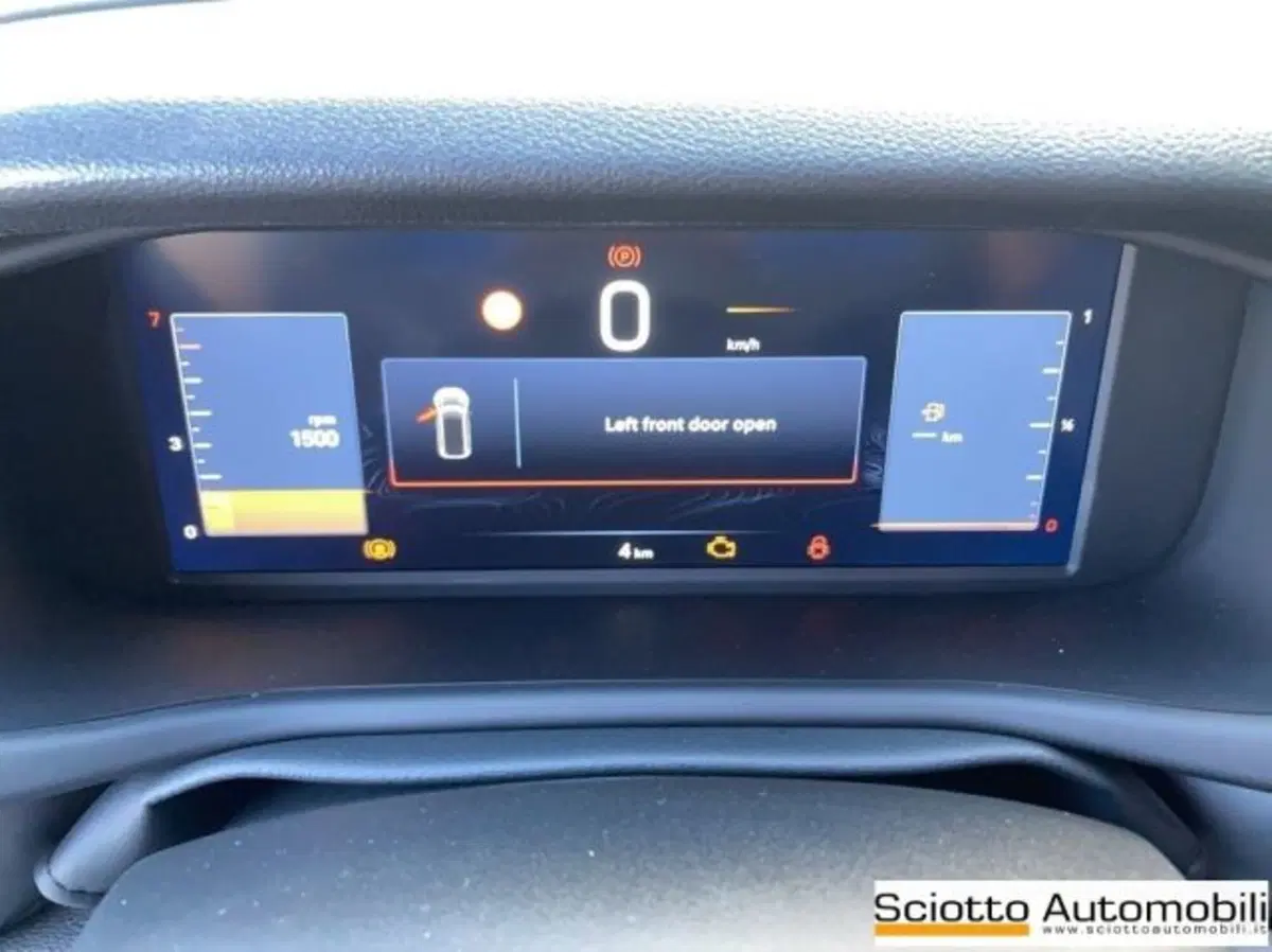 Jeep Avenger nuova a Messina (11)