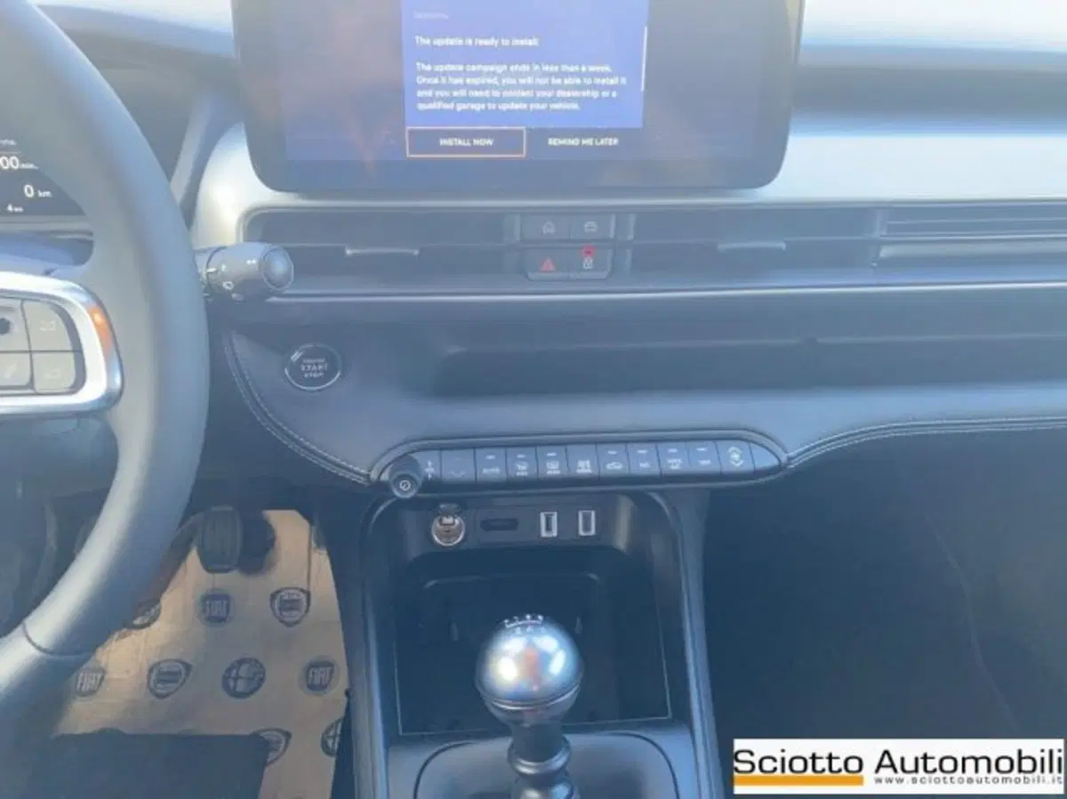 Jeep Avenger nuova a Messina (15)