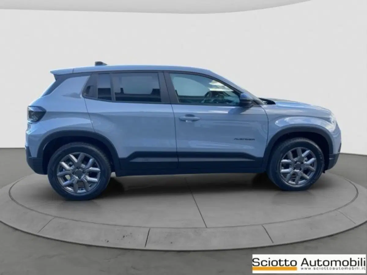 Jeep Avenger nuova a Messina (7)