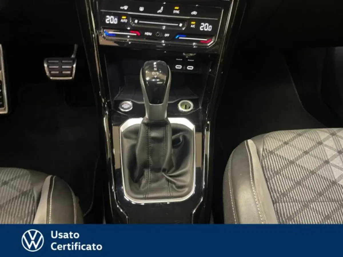 Volkswagen T-Roc usata a Vicenza (11)