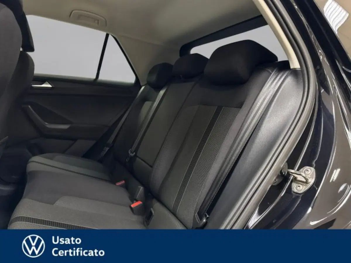 Volkswagen T-Roc usata a Vicenza (12)