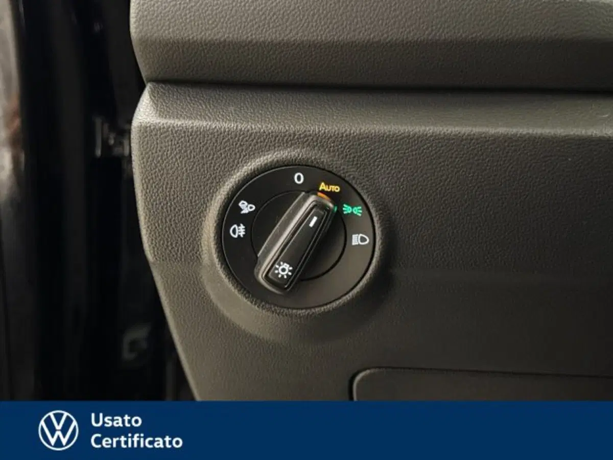 Volkswagen T-Roc usata a Vicenza (16)