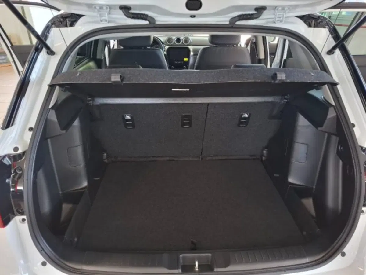 Suzuki Vitara nuova a Reggio Emilia (15)