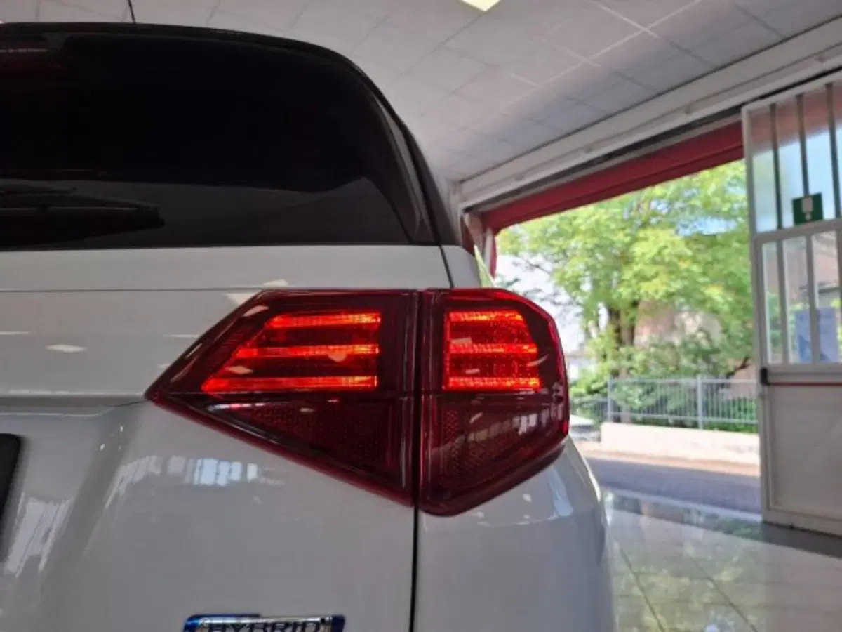 Suzuki Vitara nuova a Reggio Emilia (18)