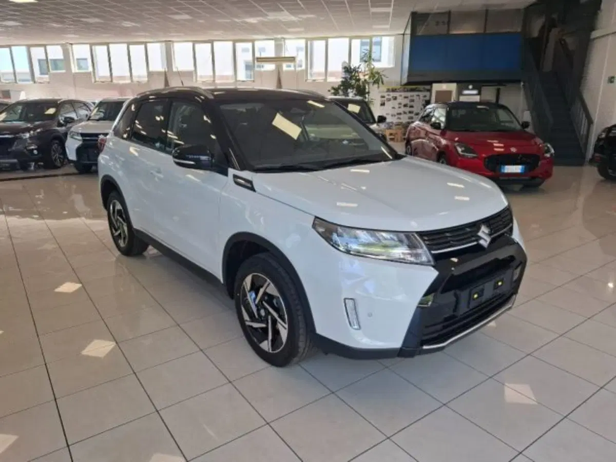 Suzuki Vitara nuova a Reggio Emilia (7)