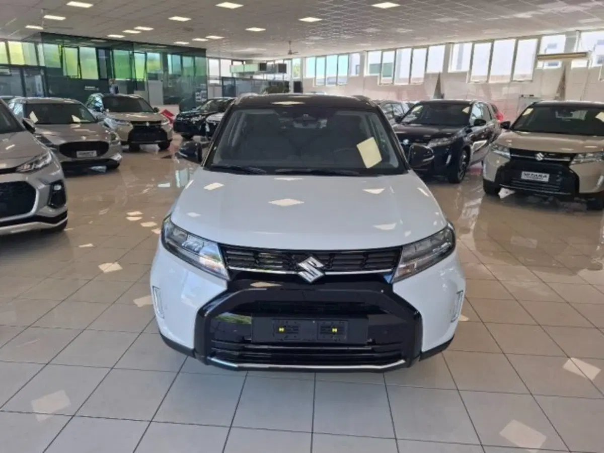Suzuki Vitara nuova a Reggio Emilia (8)