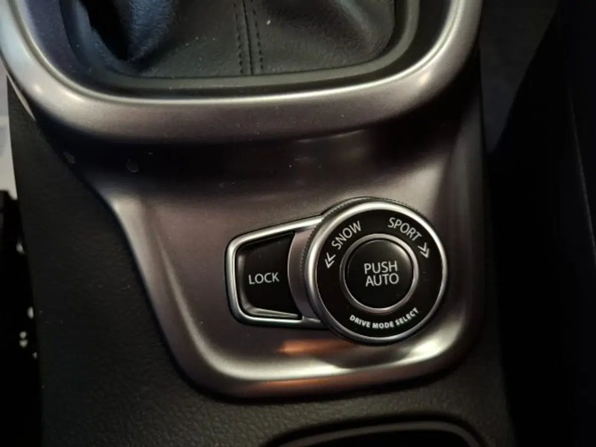 Suzuki Vitara nuova a Reggio Emilia (12)