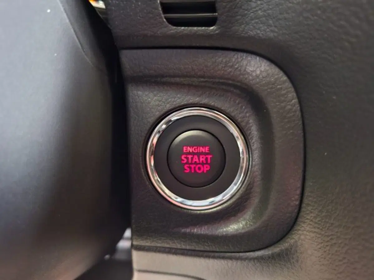 Suzuki Vitara nuova a Reggio Emilia (14)