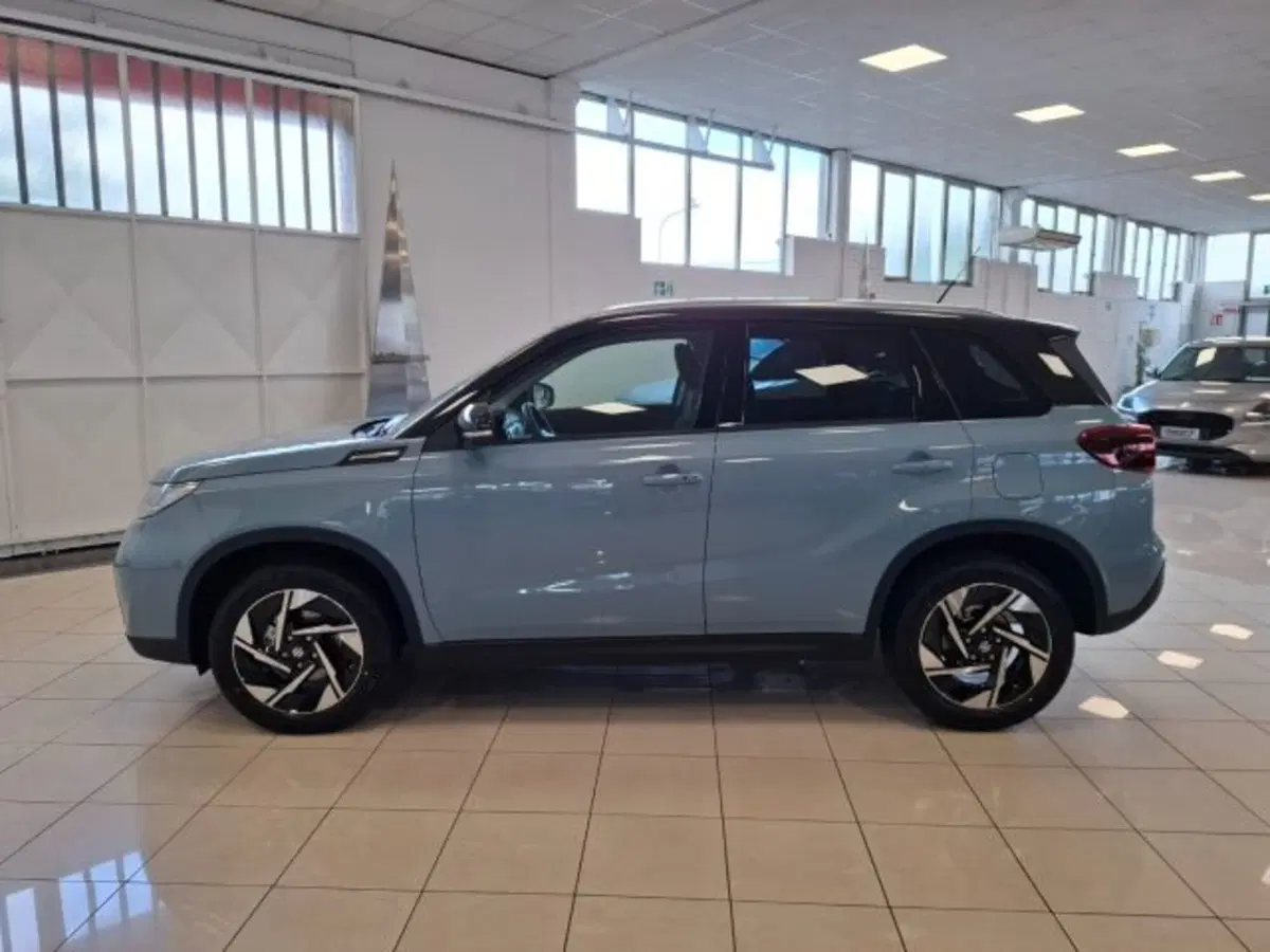 Suzuki Vitara nuova a Reggio Emilia (2)