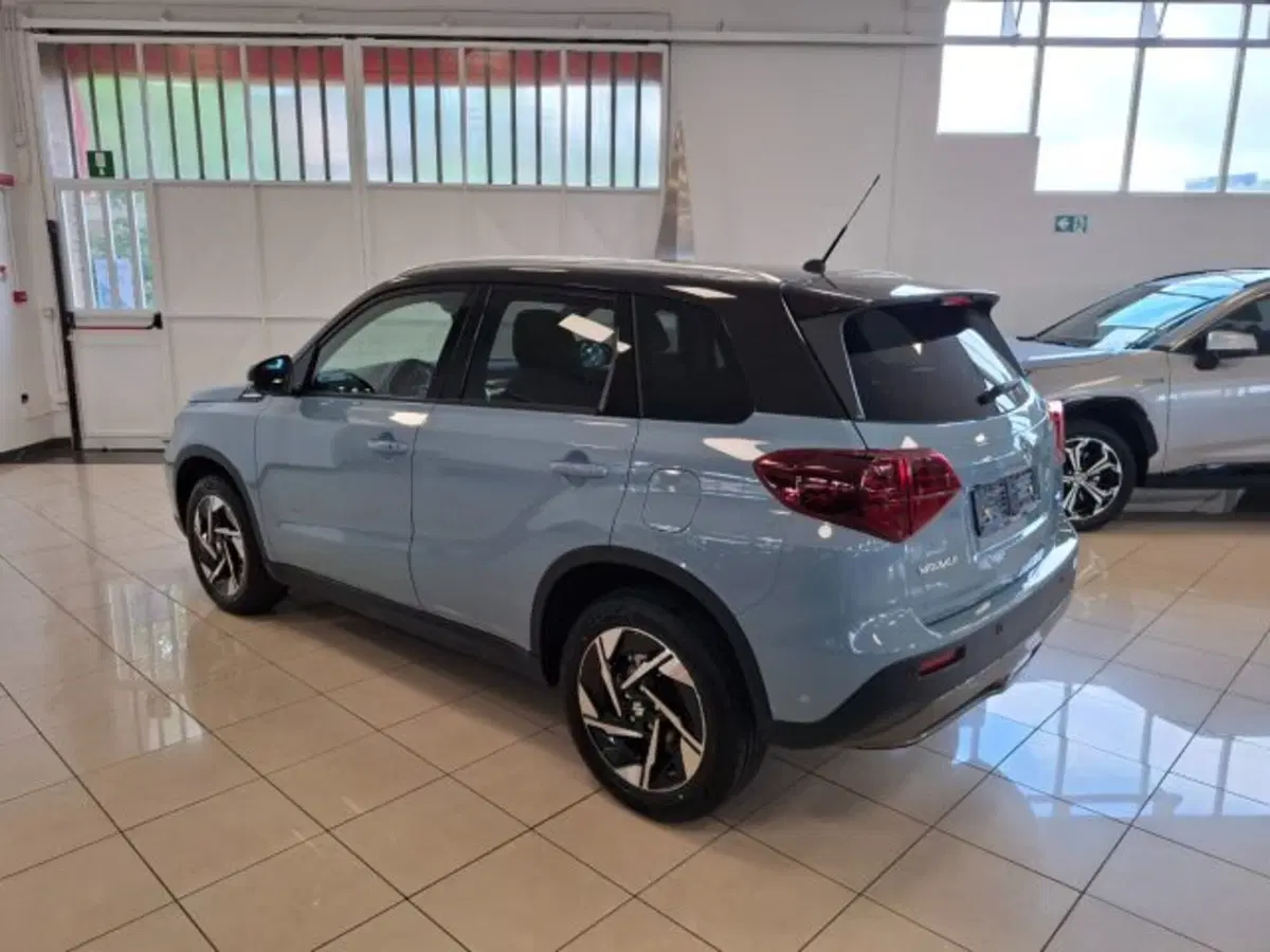 Suzuki Vitara nuova a Reggio Emilia (3)