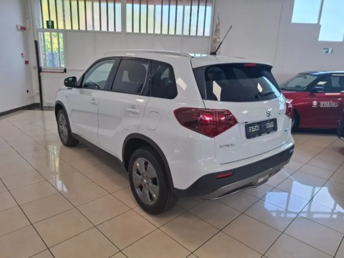Suzuki Vitara nuova a Reggio Emilia (3)