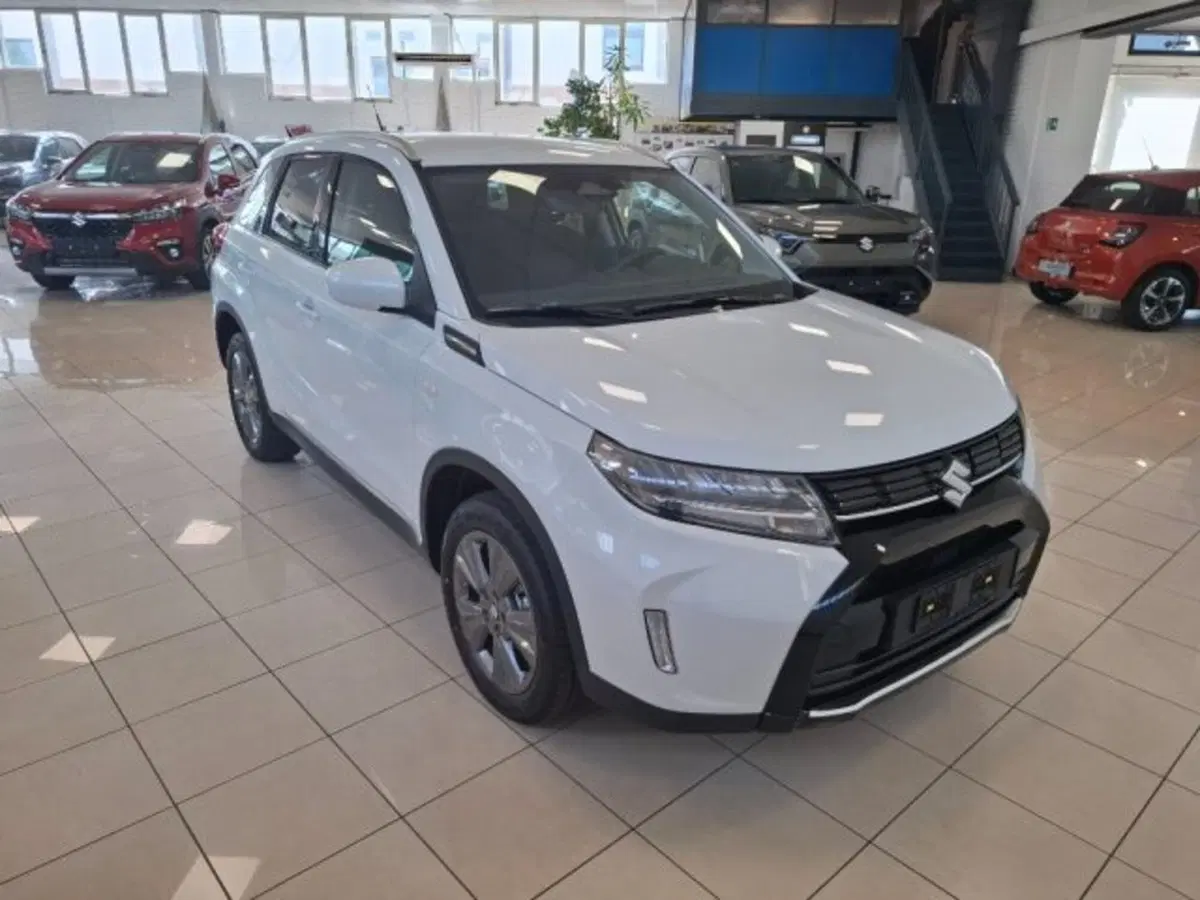 Suzuki Vitara nuova a Reggio Emilia (7)