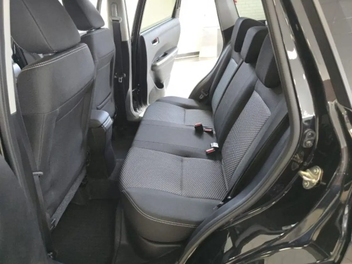 Suzuki Vitara nuova a Reggio Emilia (11)