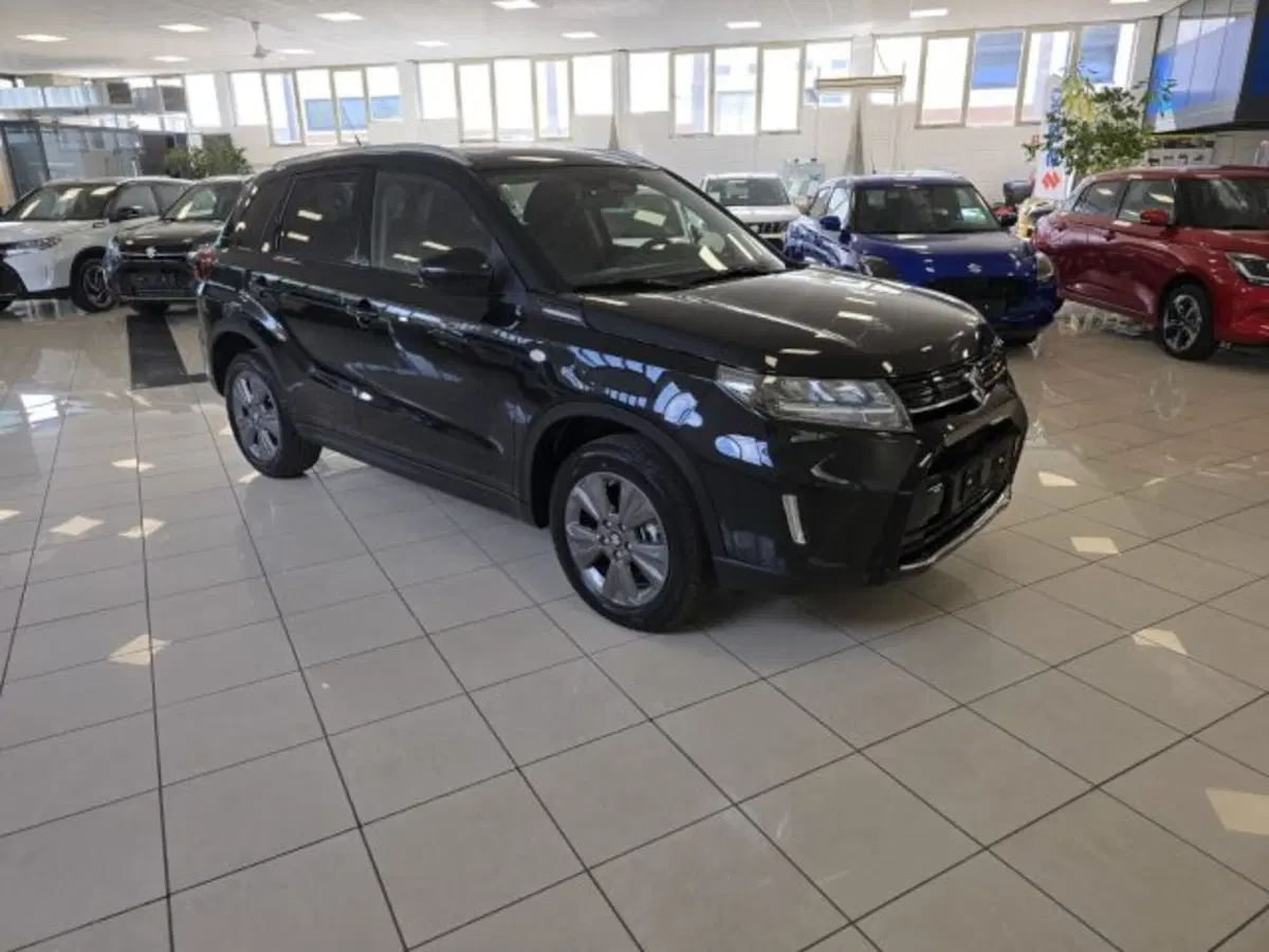 Suzuki Vitara nuova a Reggio Emilia (7)