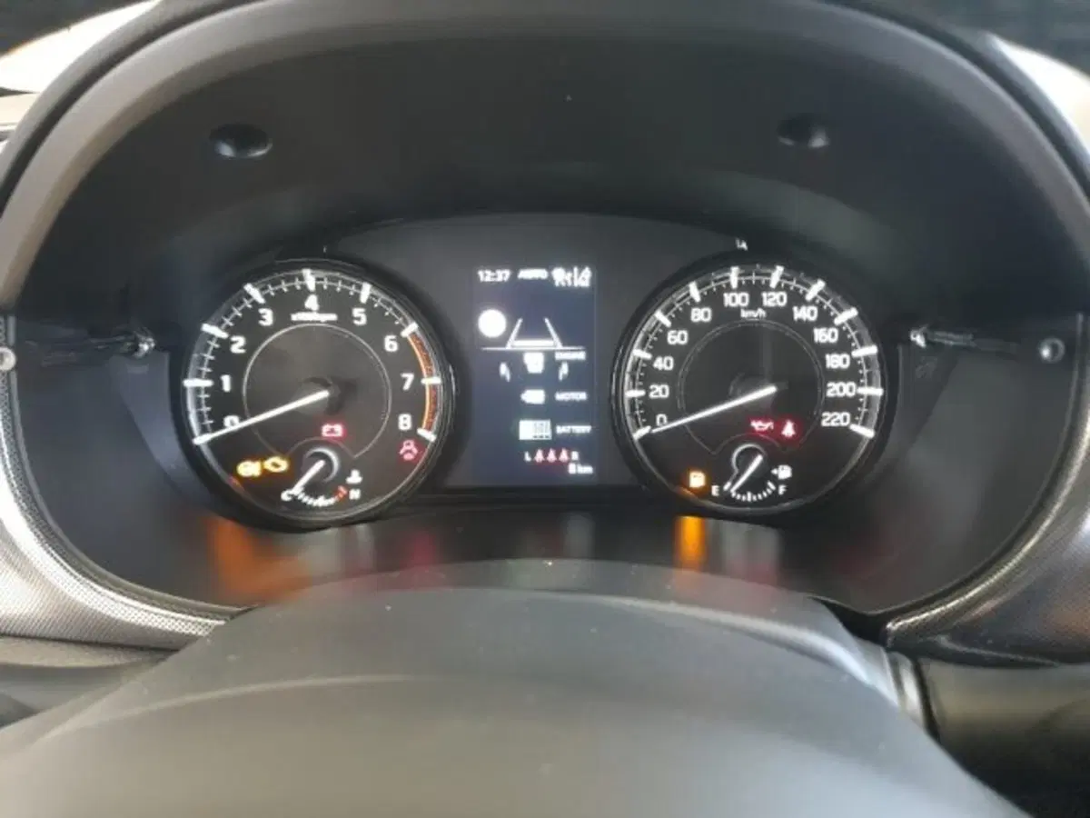 Suzuki Vitara nuova a Reggio Emilia (12)
