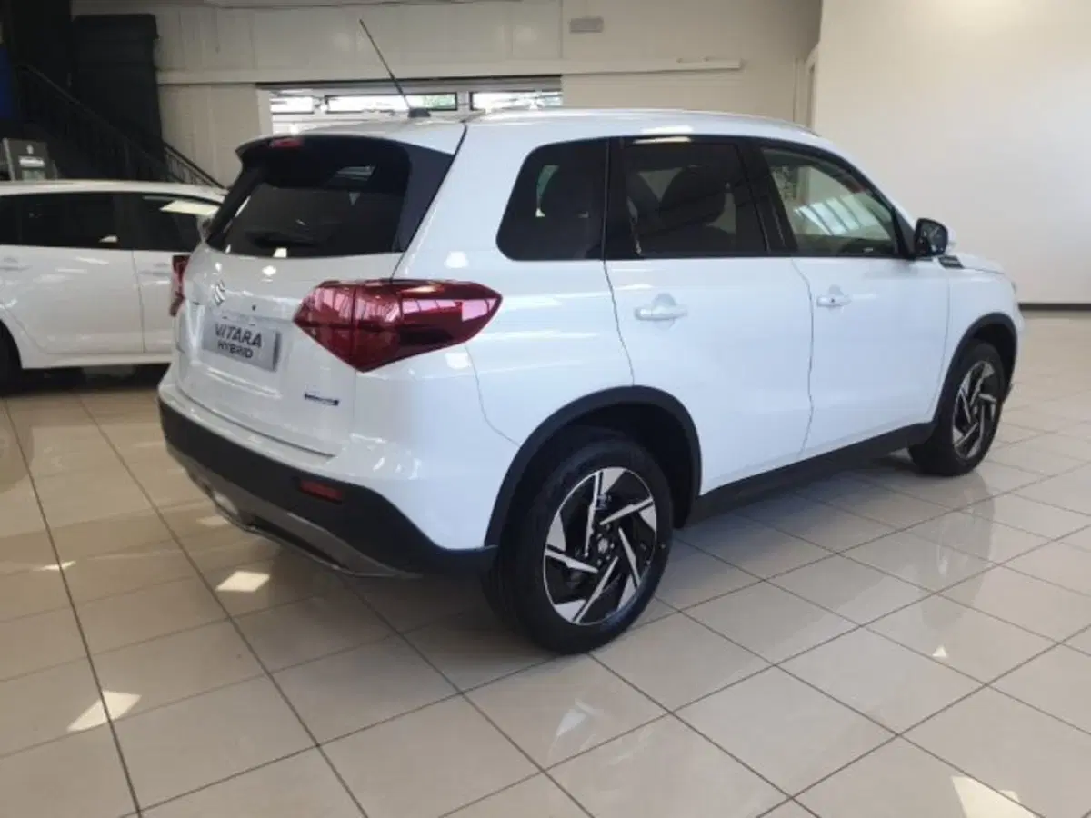 Suzuki Vitara nuova a Reggio Emilia (4)