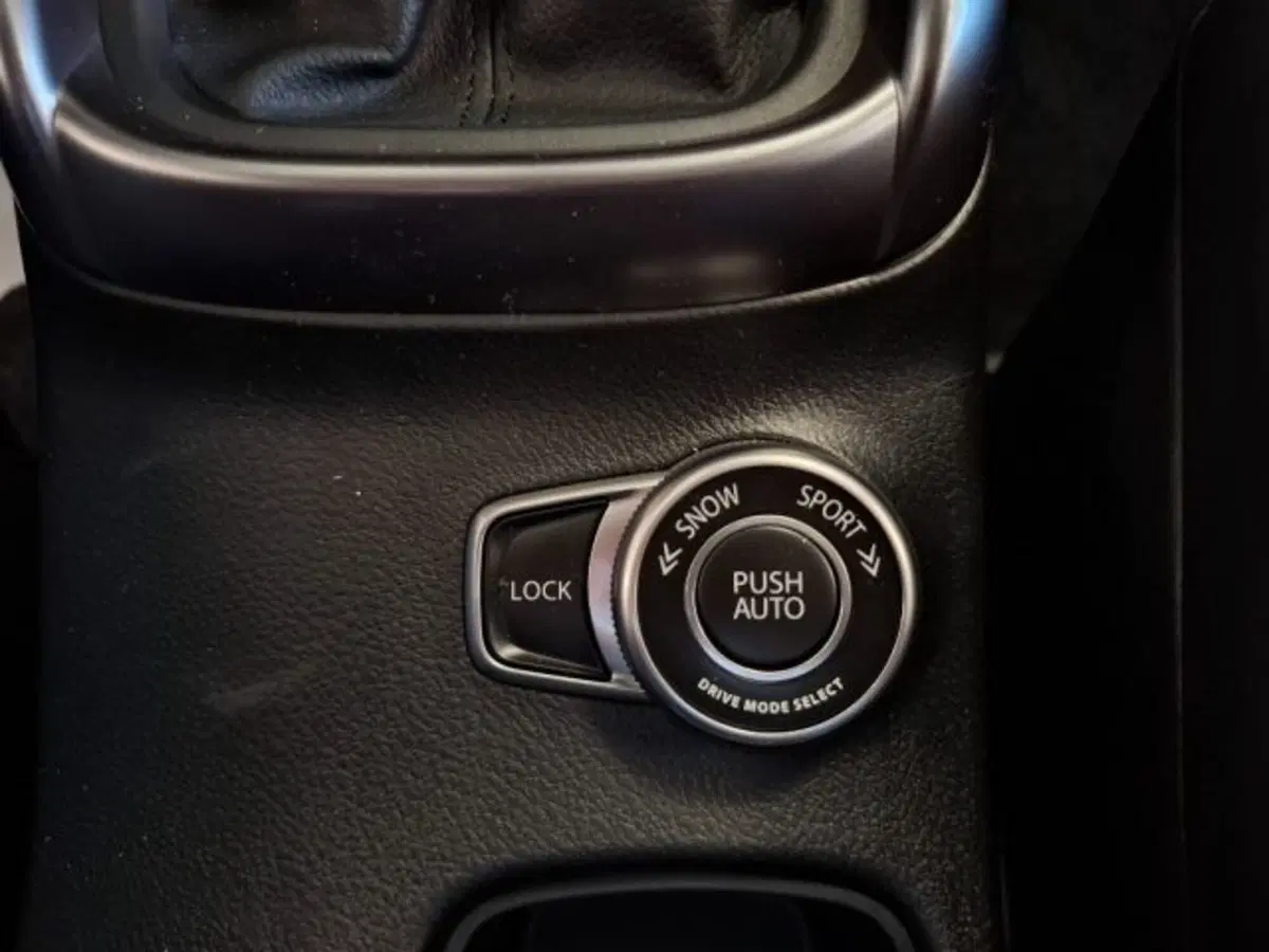 Suzuki S-Cross nuova a Reggio Emilia (12)