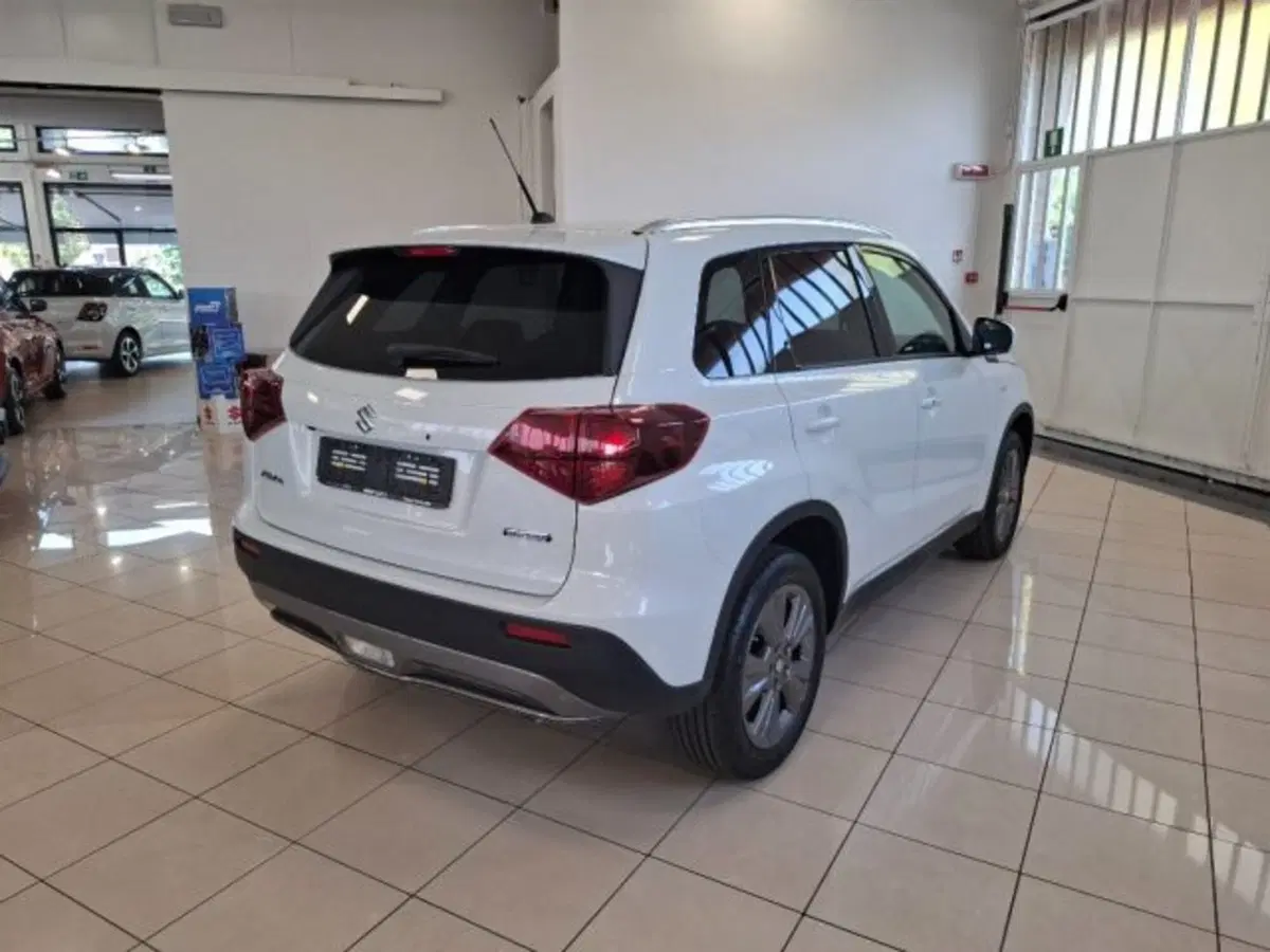 Suzuki Vitara nuova a Reggio Emilia (5)