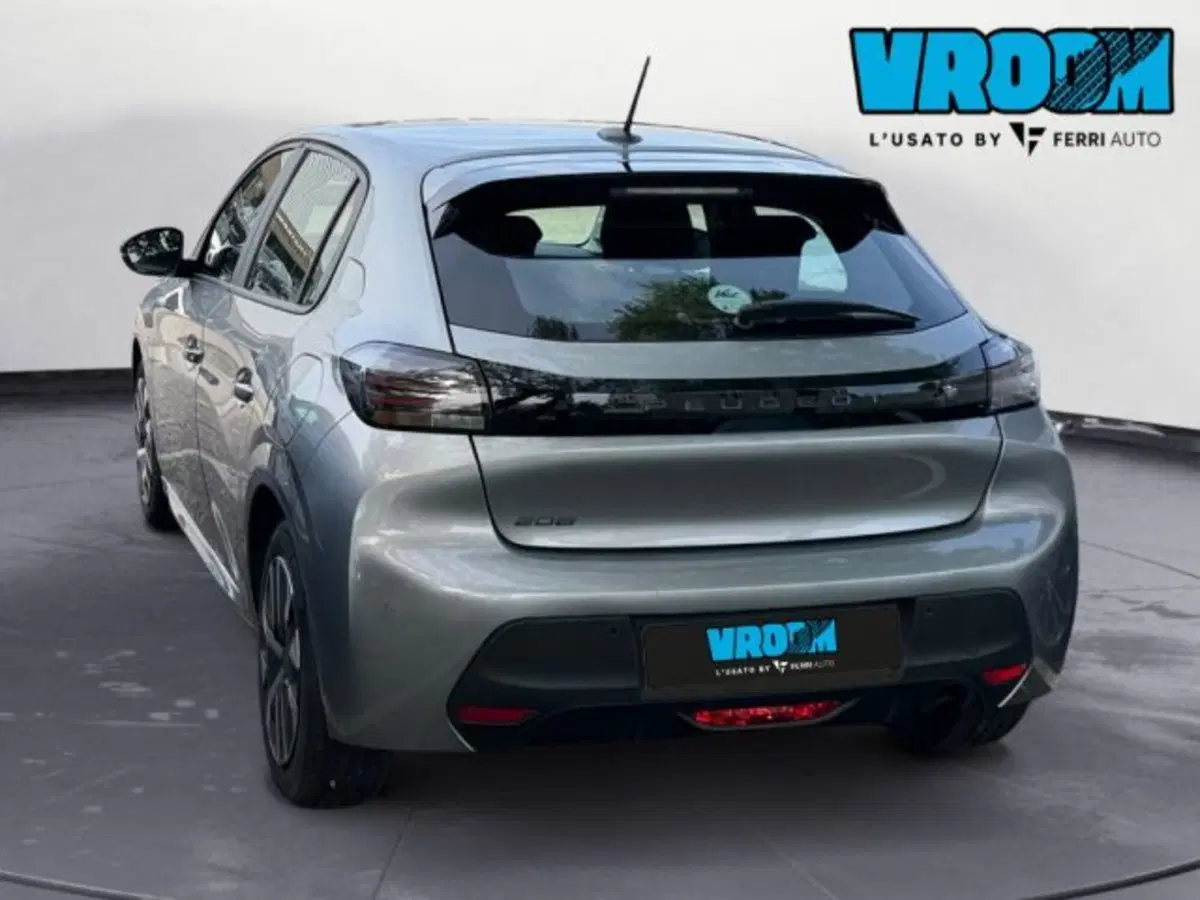 Peugeot 208 usata a Udine (8)