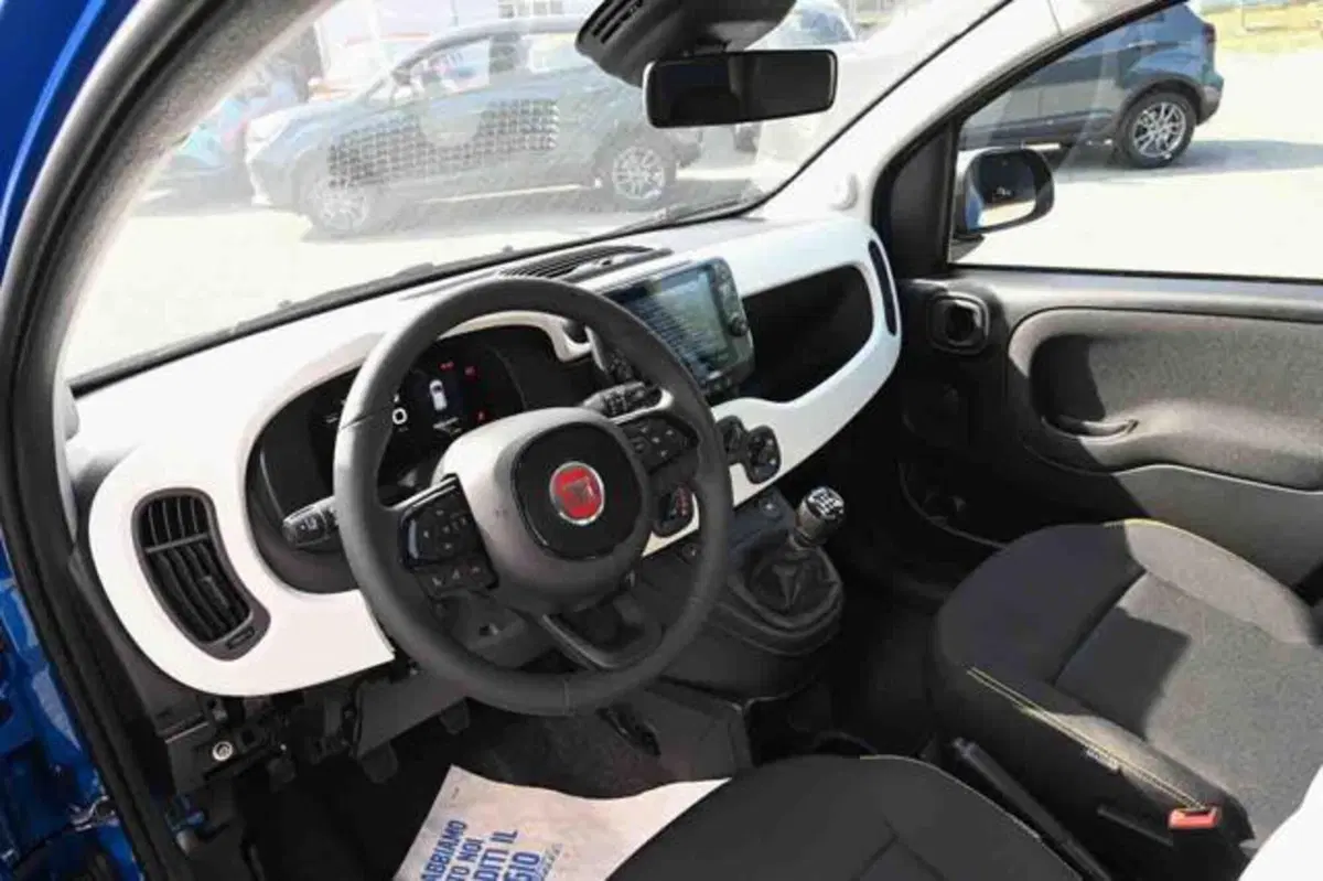 Fiat Panda Cross nuova a Torino (8)