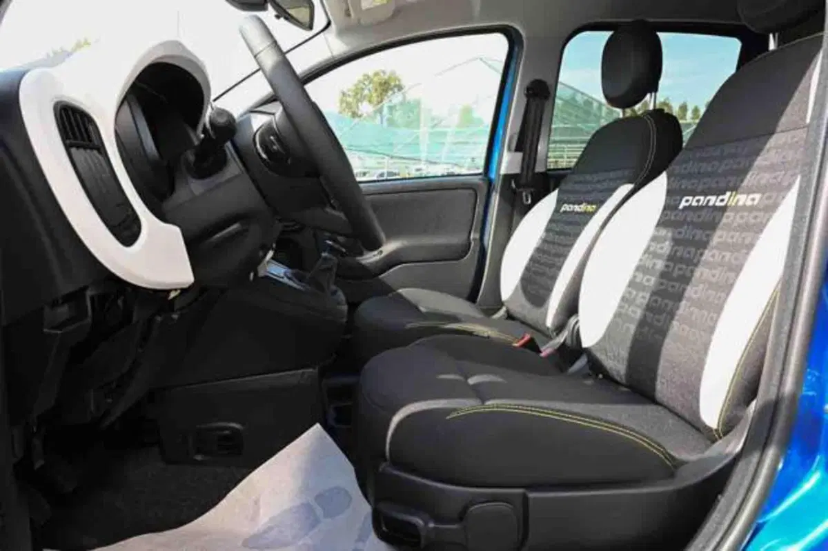 Fiat Panda Cross nuova a Torino (9)