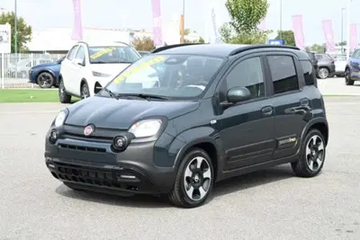 Fiat Panda Cross 1.0 firefly hybrid Cross s&s 70cv 5p.ti nuova a Pianezza