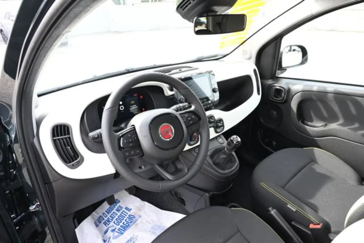 Fiat Panda Cross nuova a Torino (8)