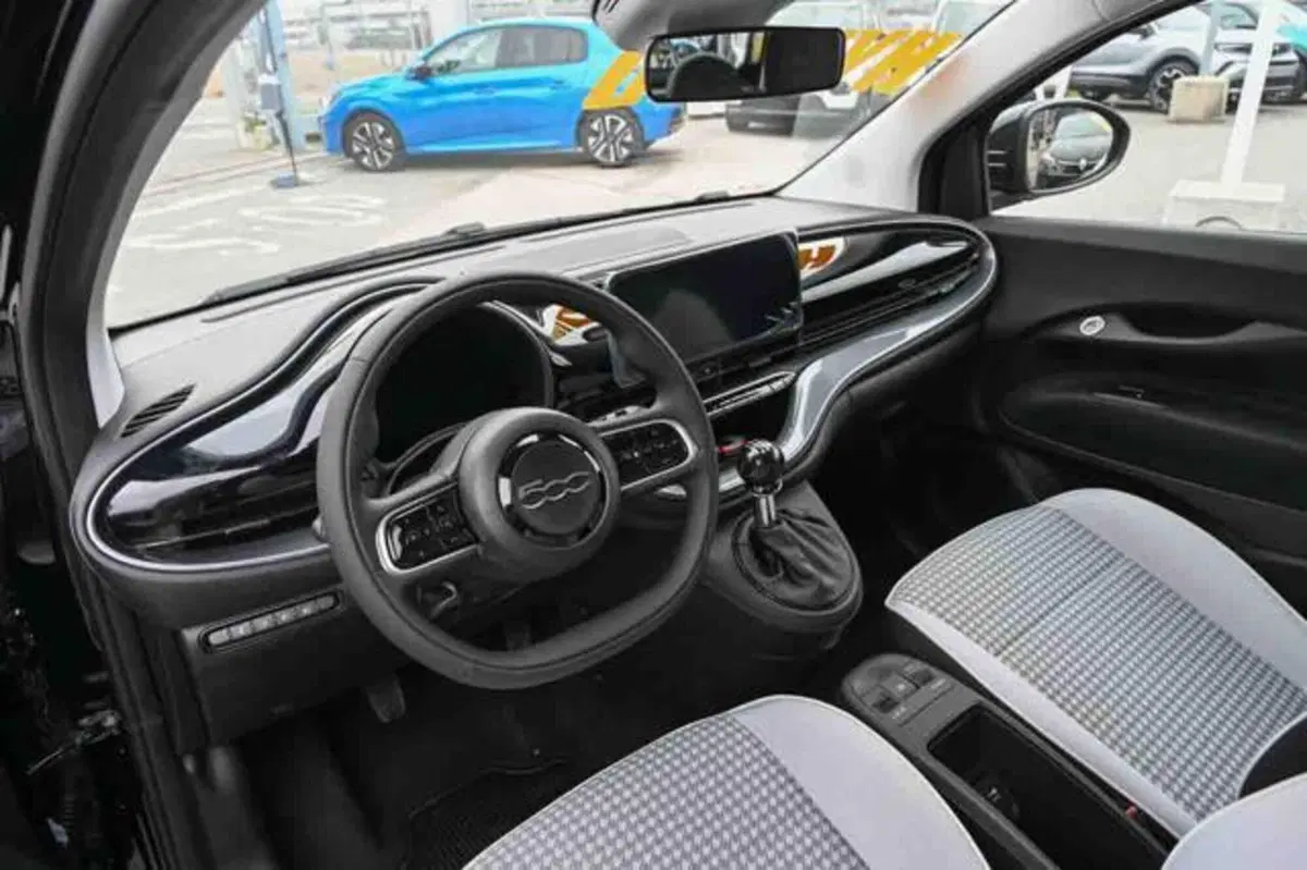 Fiat 500 nuova a Torino (6)