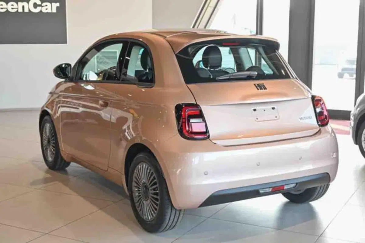 Fiat 500 nuova a Torino (4)