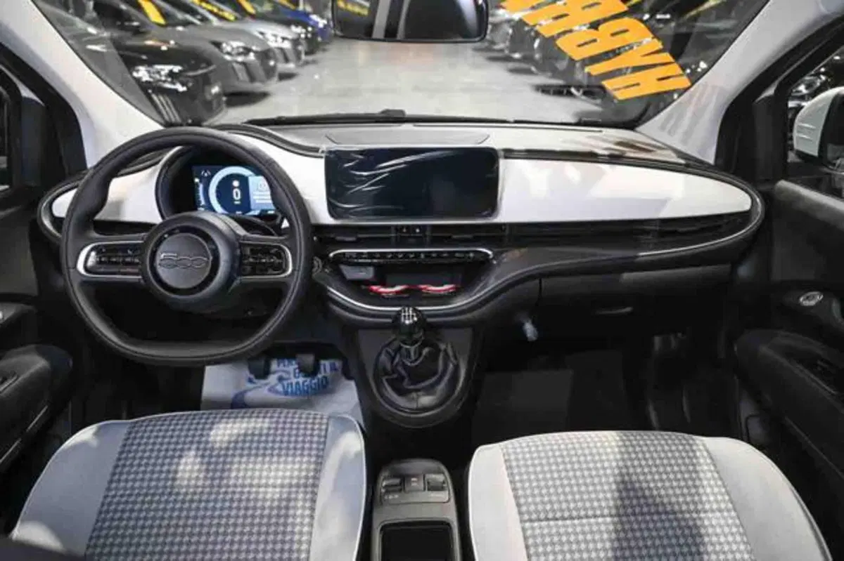 Fiat 500 nuova a Torino (6)