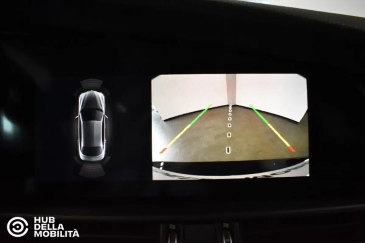 Alfa Romeo Giulia usata a Perugia (15)