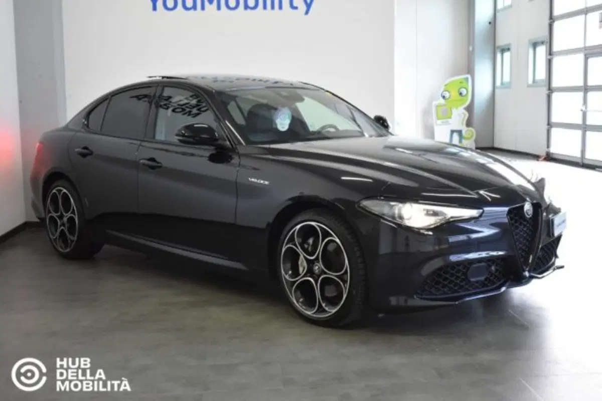 Alfa Romeo Giulia usata a Perugia (2)