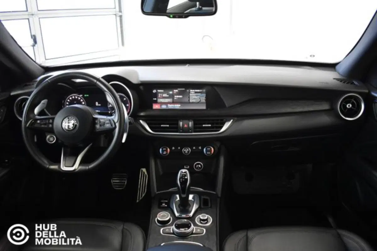 Alfa Romeo Stelvio usata a Perugia (10)
