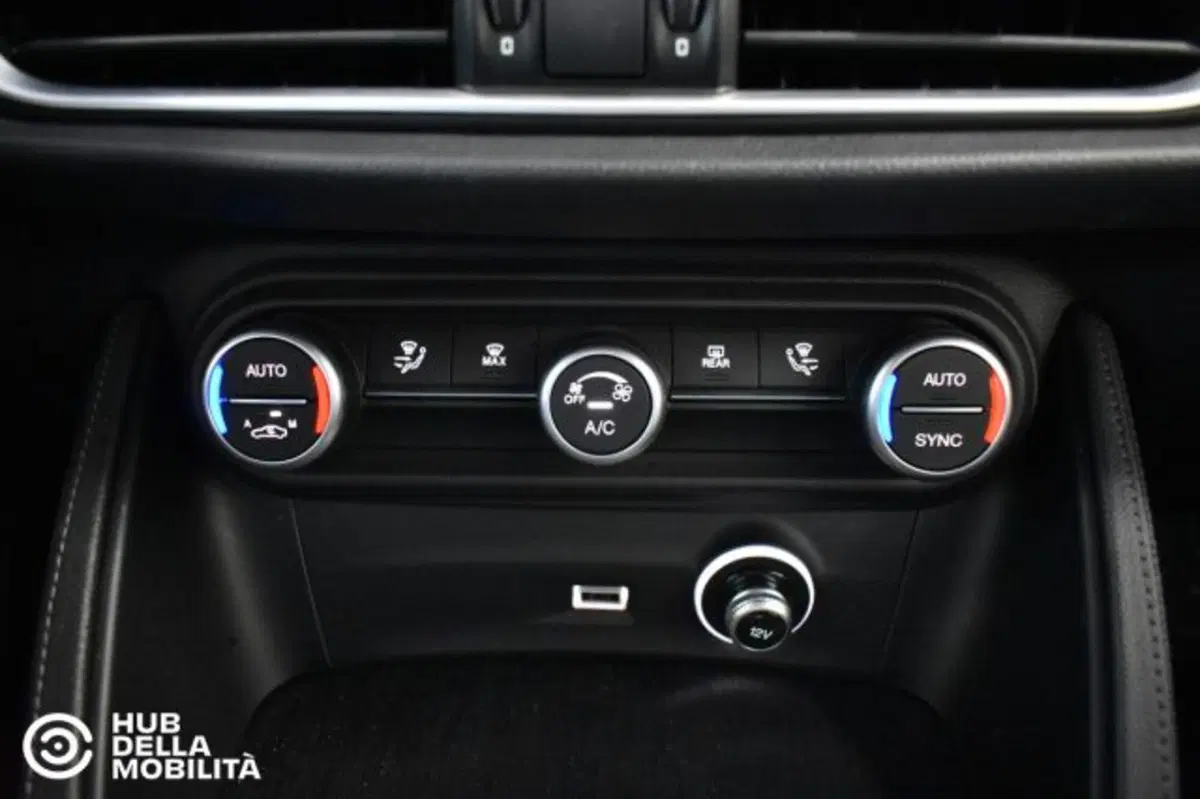 Alfa Romeo Stelvio usata a Perugia (13)