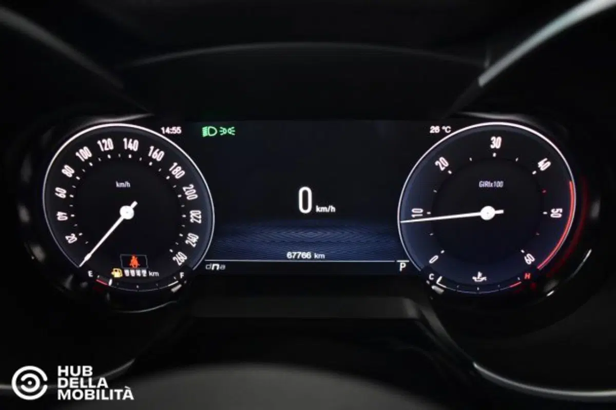 Alfa Romeo Stelvio usata a Perugia (8)