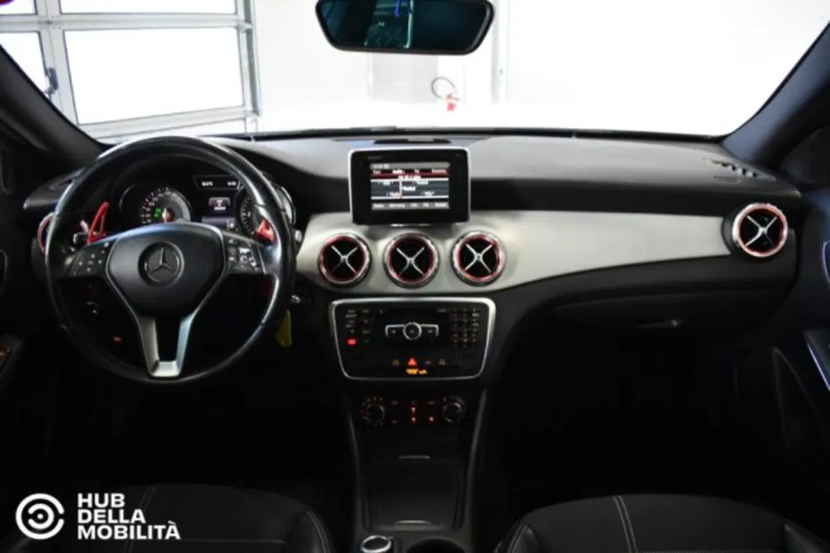 Mercedes-Benz GLA SUV usata a Perugia (10)